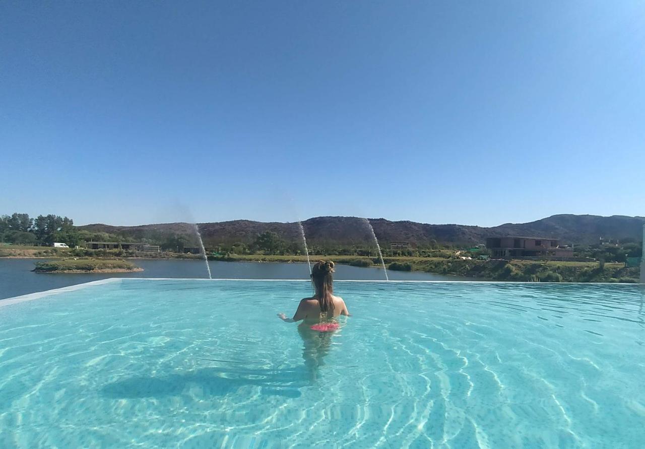 Hotel Cantera Respira Campo ポトレロ・デ・ロス・フネス エクステリア 写真