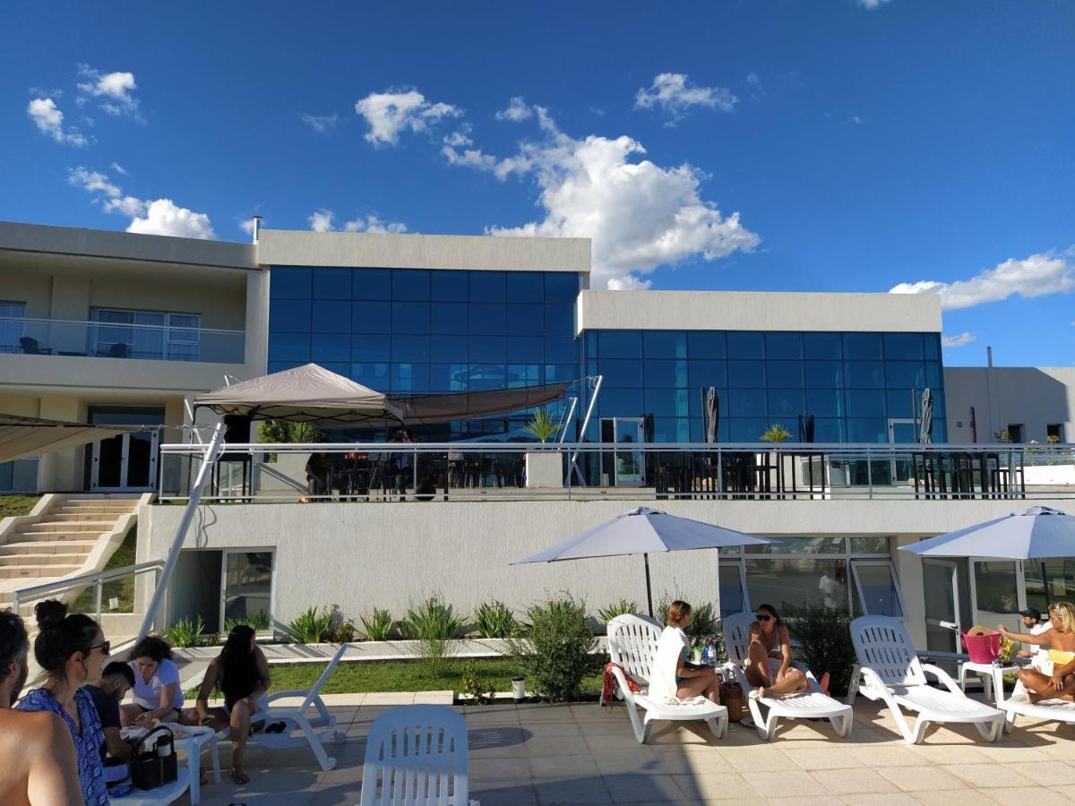 Hotel Cantera Respira Campo ポトレロ・デ・ロス・フネス エクステリア 写真