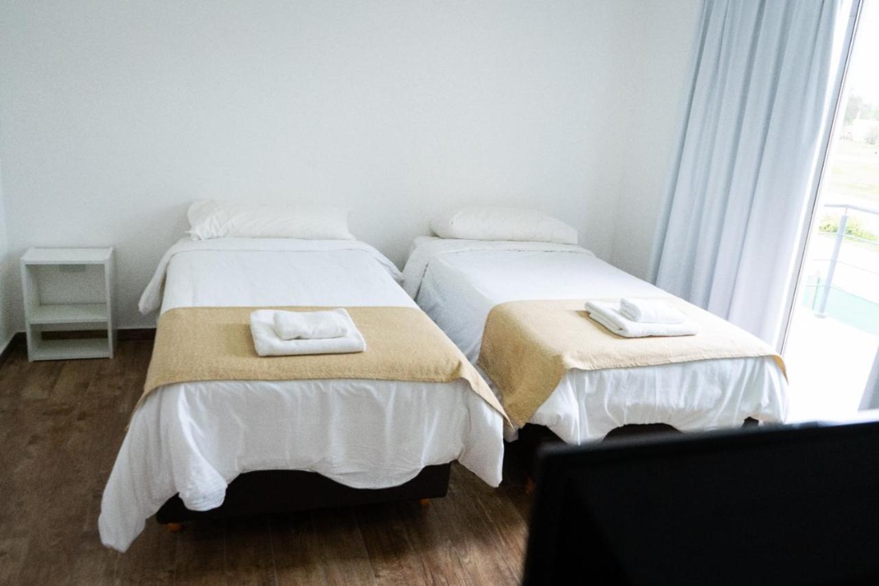 Hotel Cantera Respira Campo ポトレロ・デ・ロス・フネス エクステリア 写真