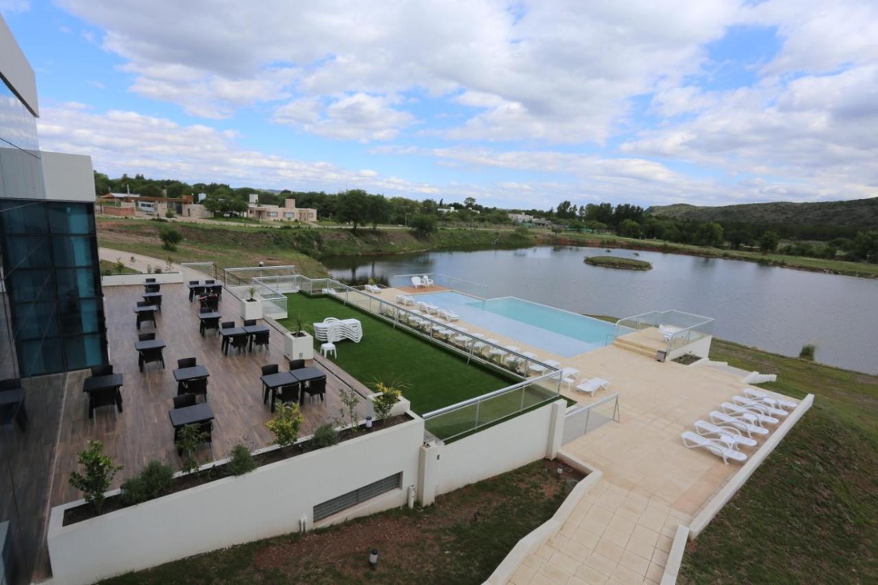Hotel Cantera Respira Campo ポトレロ・デ・ロス・フネス エクステリア 写真