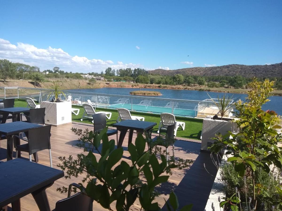 Hotel Cantera Respira Campo ポトレロ・デ・ロス・フネス エクステリア 写真